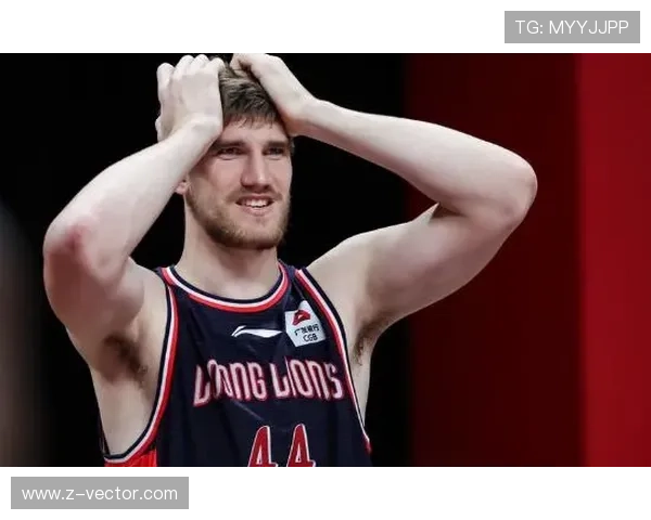 Foden首次入选国家队经历：新星开启国际赛场征程