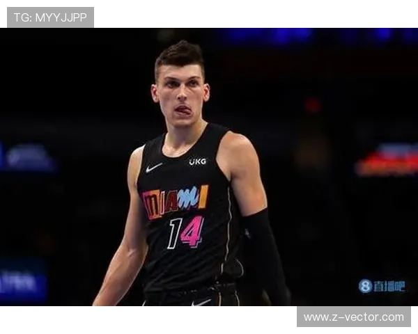 希罗利用挡拆创造空位三分拉开与队友的得分差距